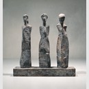Drei Parzen, Bronze, 47·62·10, 1994, Foto: Hans Pölkow